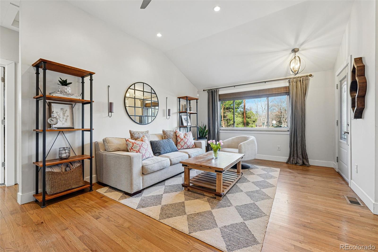 MLS Image #7 for 2527 s vine street,denver, Colorado