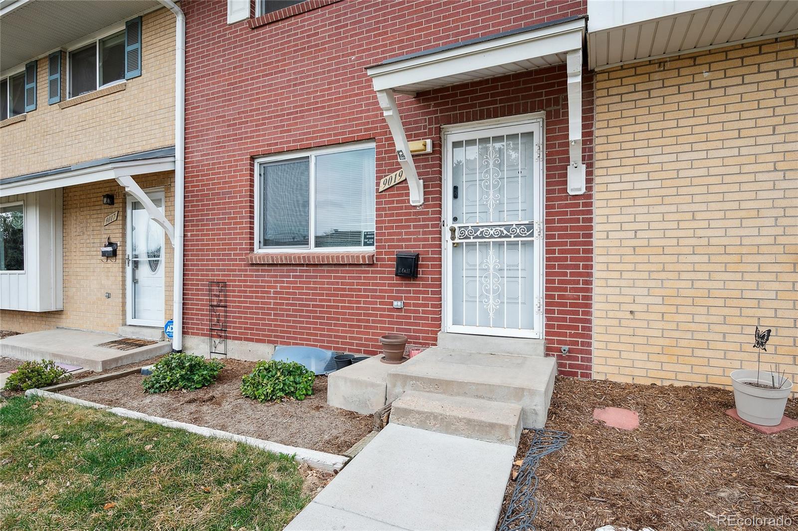 MLS Image #29 for 9019 e oxford drive,denver, Colorado