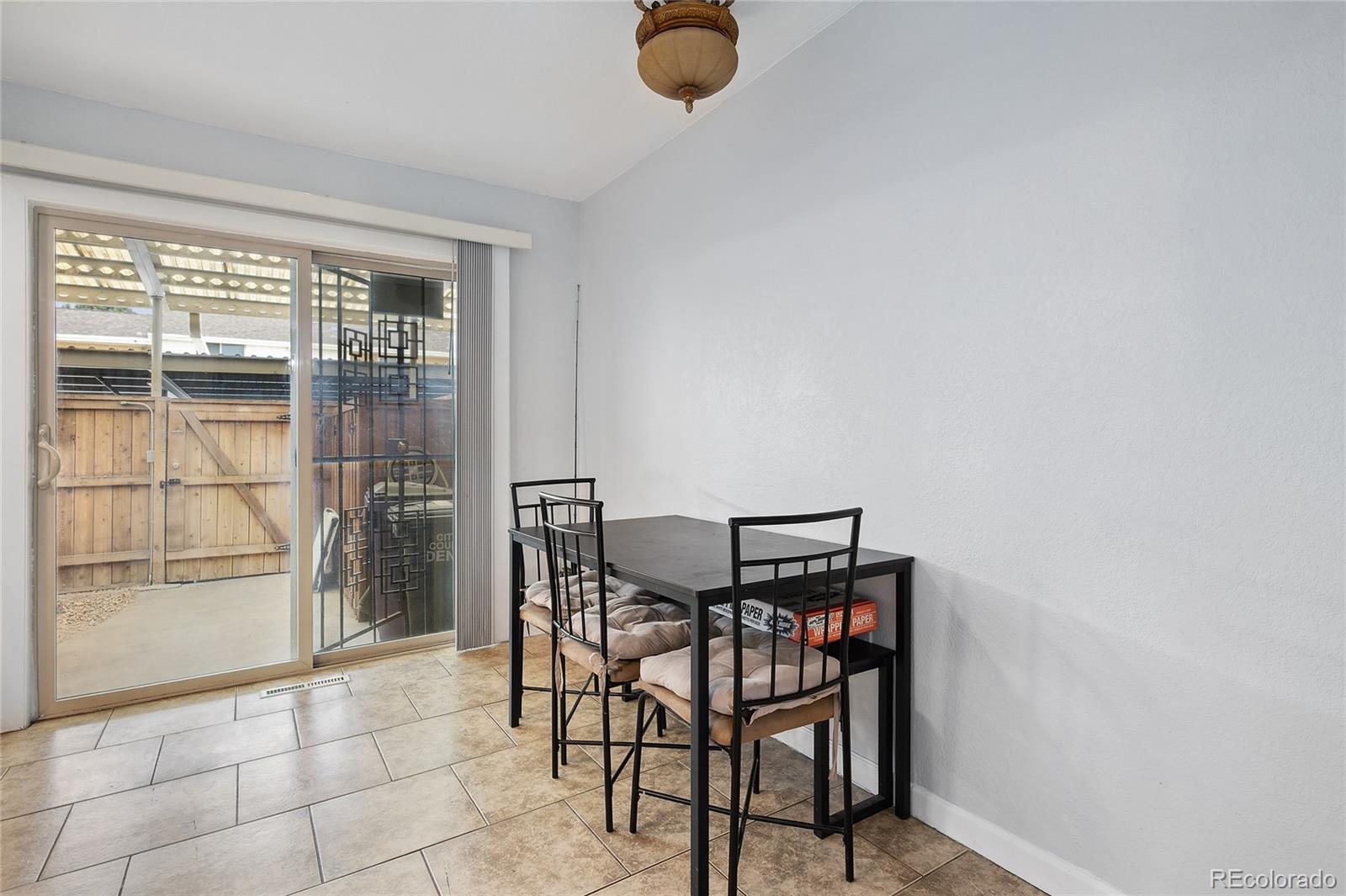 MLS Image #4 for 9019 e oxford drive,denver, Colorado