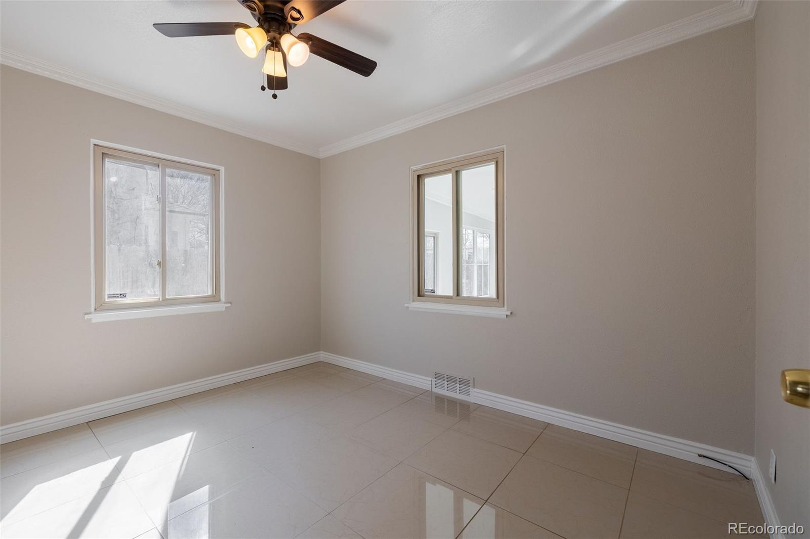 MLS Image #4 for 2317  elmira street,aurora, Colorado