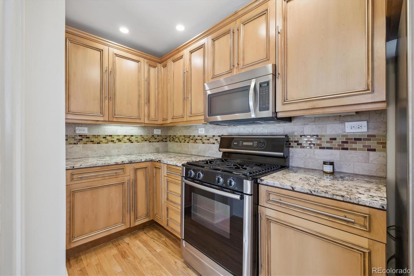 MLS Image #10 for 1355  hudson street,denver, Colorado