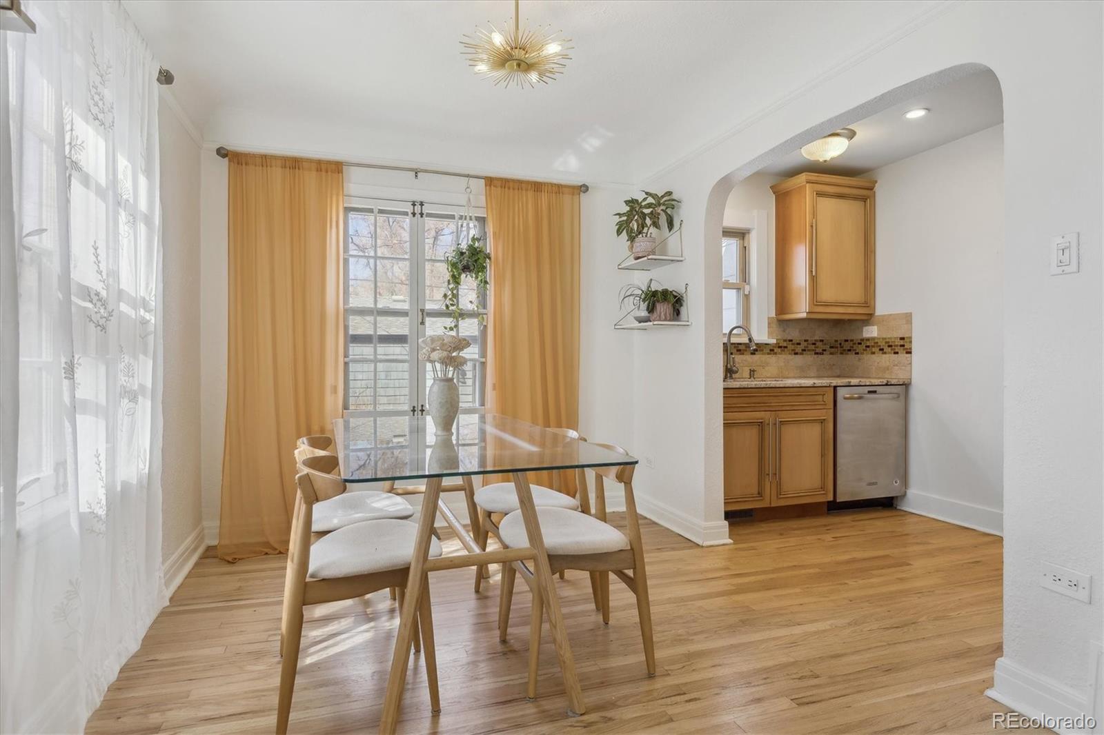 MLS Image #9 for 1355  hudson street,denver, Colorado