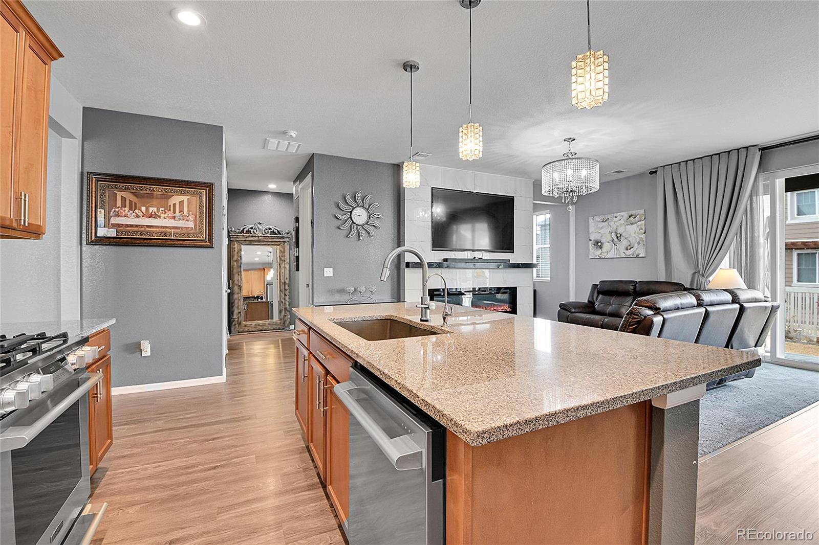MLS Image #14 for 10525  akron street,commerce city, Colorado