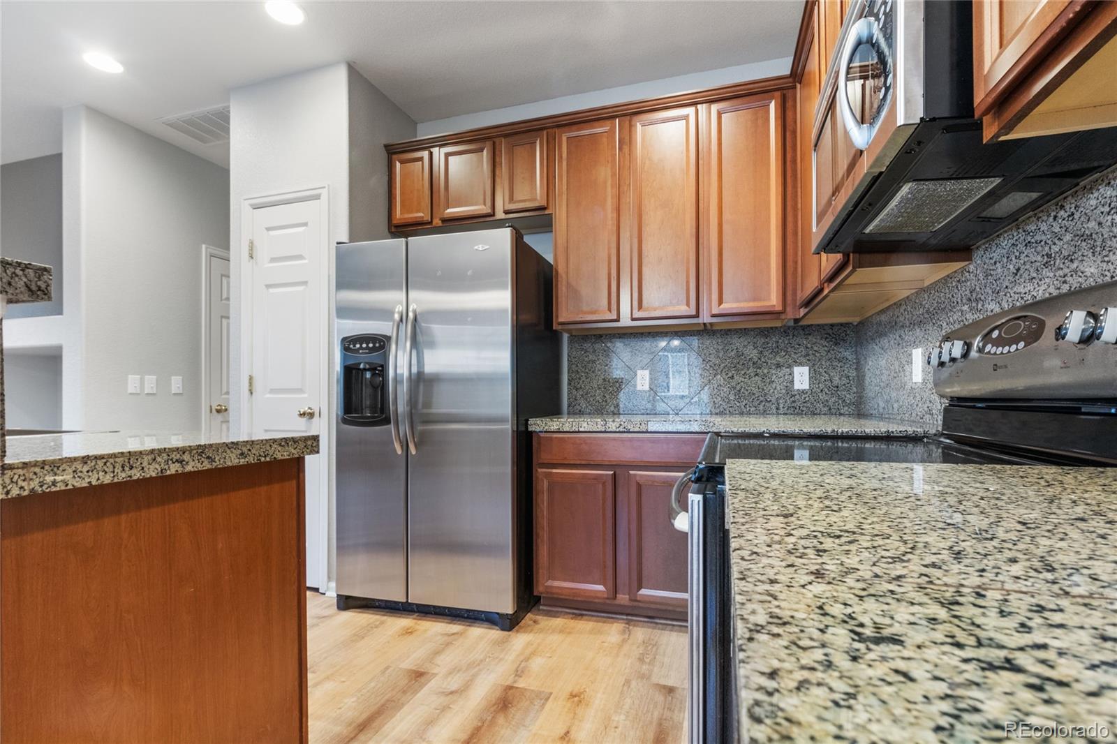 MLS Image #6 for 13000 w grant circle c,thornton, Colorado
