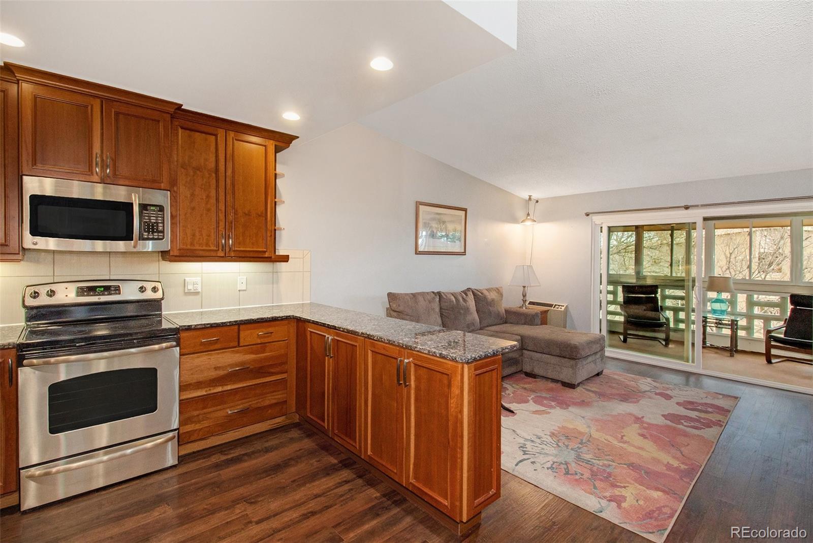 MLS Image #11 for 9315 e center avenue,denver, Colorado