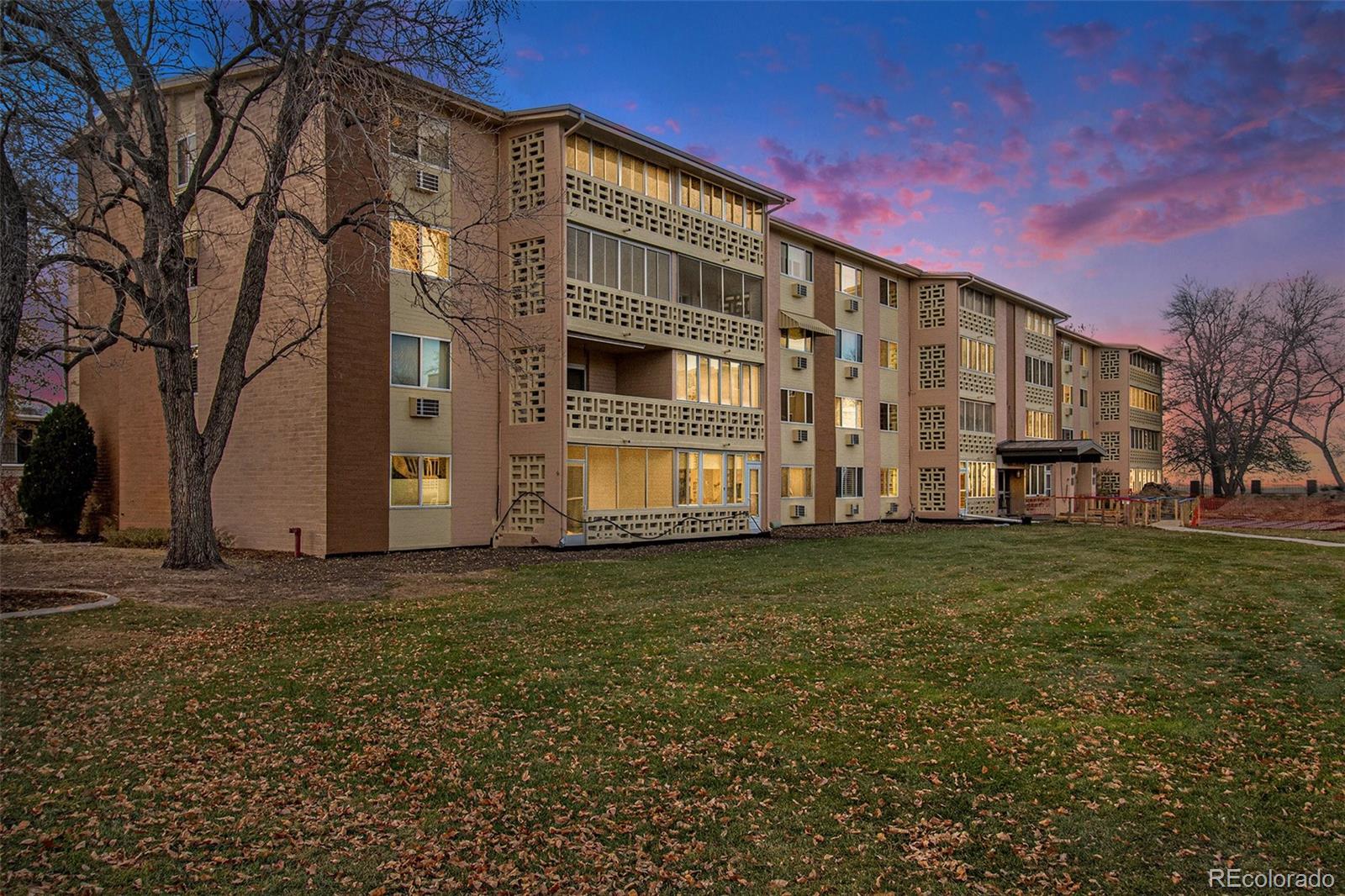 MLS Image #4 for 9315 e center avenue,denver, Colorado