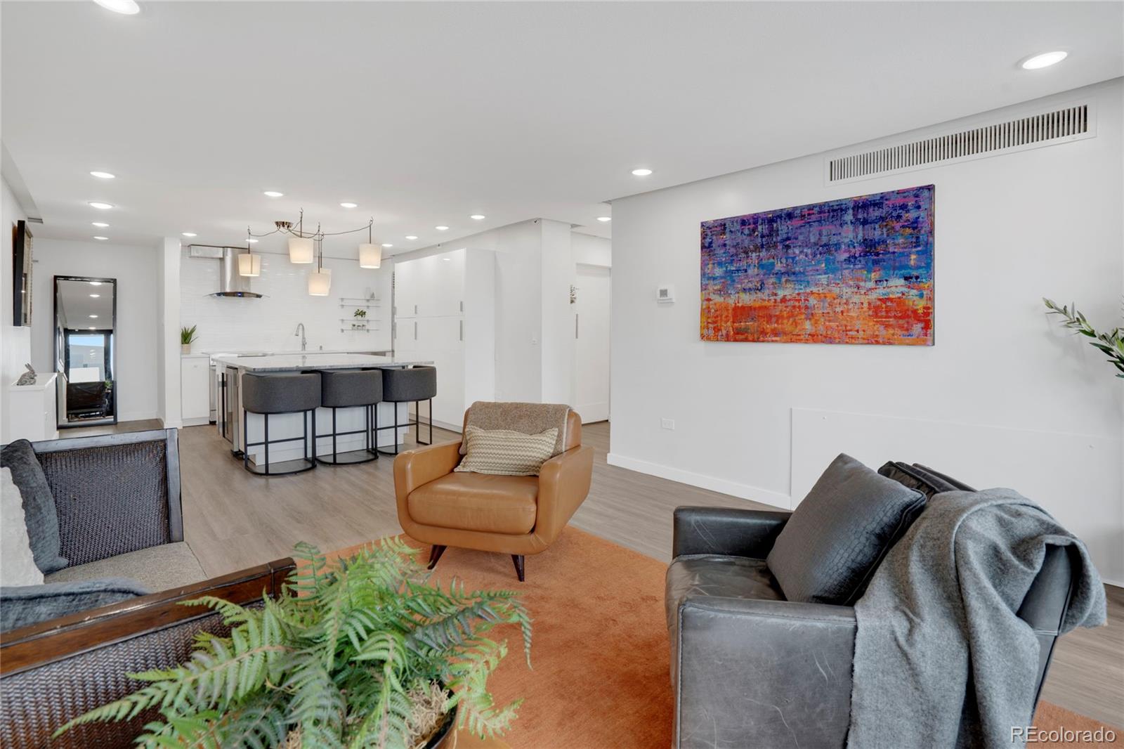 MLS Image #10 for 1020  15th street 31e,denver, Colorado
