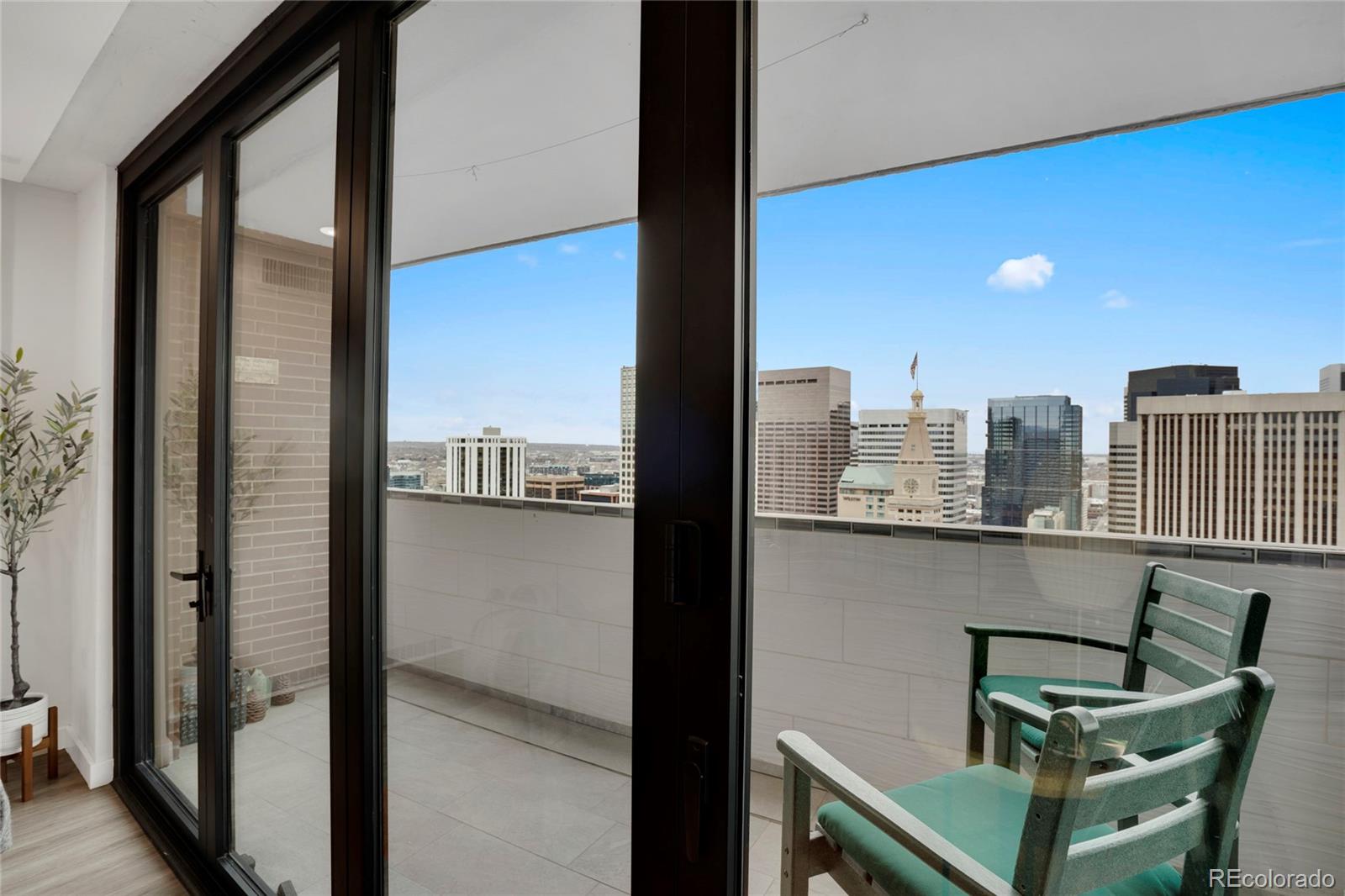 MLS Image #12 for 1020  15th street 31e,denver, Colorado