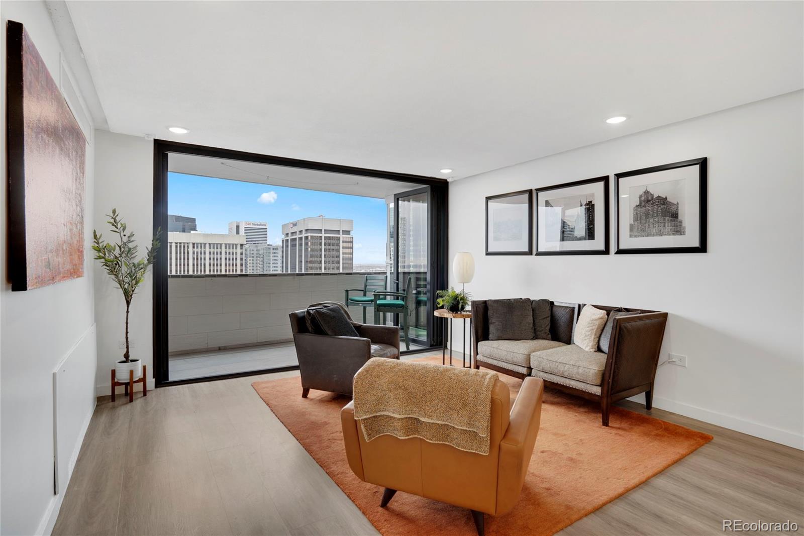 MLS Image #14 for 1020  15th street 31e,denver, Colorado
