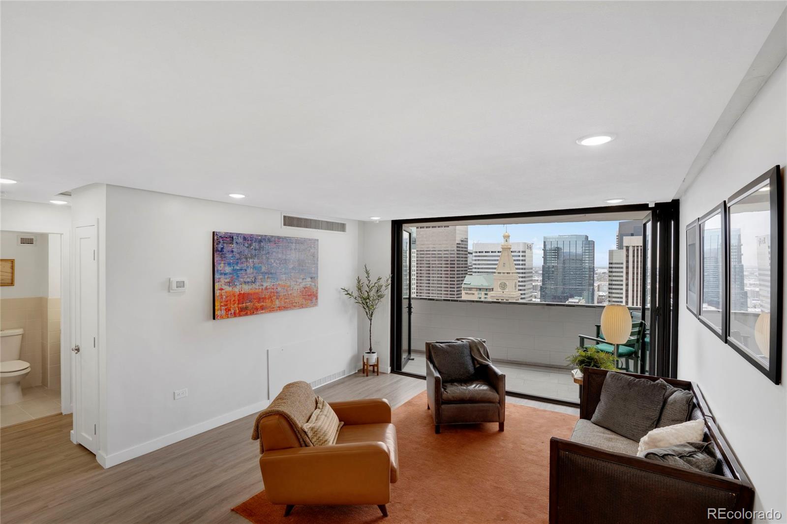 MLS Image #15 for 1020  15th street 31e,denver, Colorado