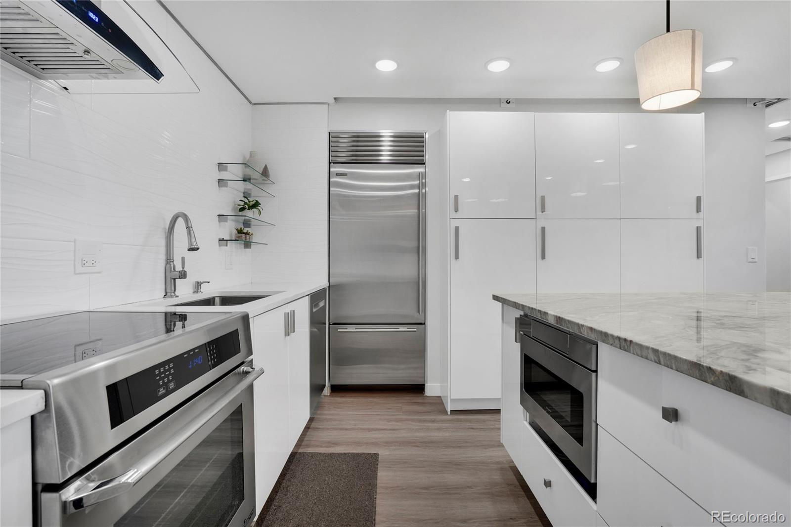 MLS Image #2 for 1020  15th street 31e,denver, Colorado