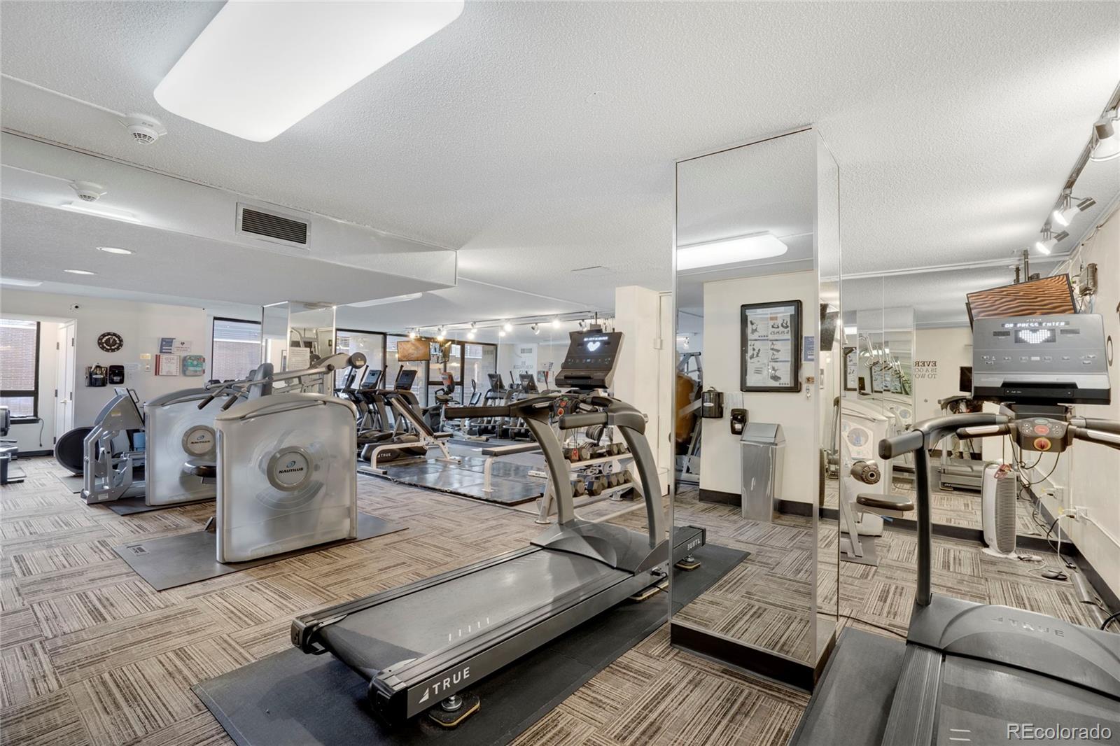 MLS Image #31 for 1020  15th street 31e,denver, Colorado