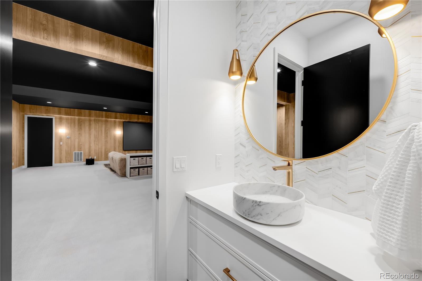 MLS Image #38 for 1001 s adams street,denver, Colorado