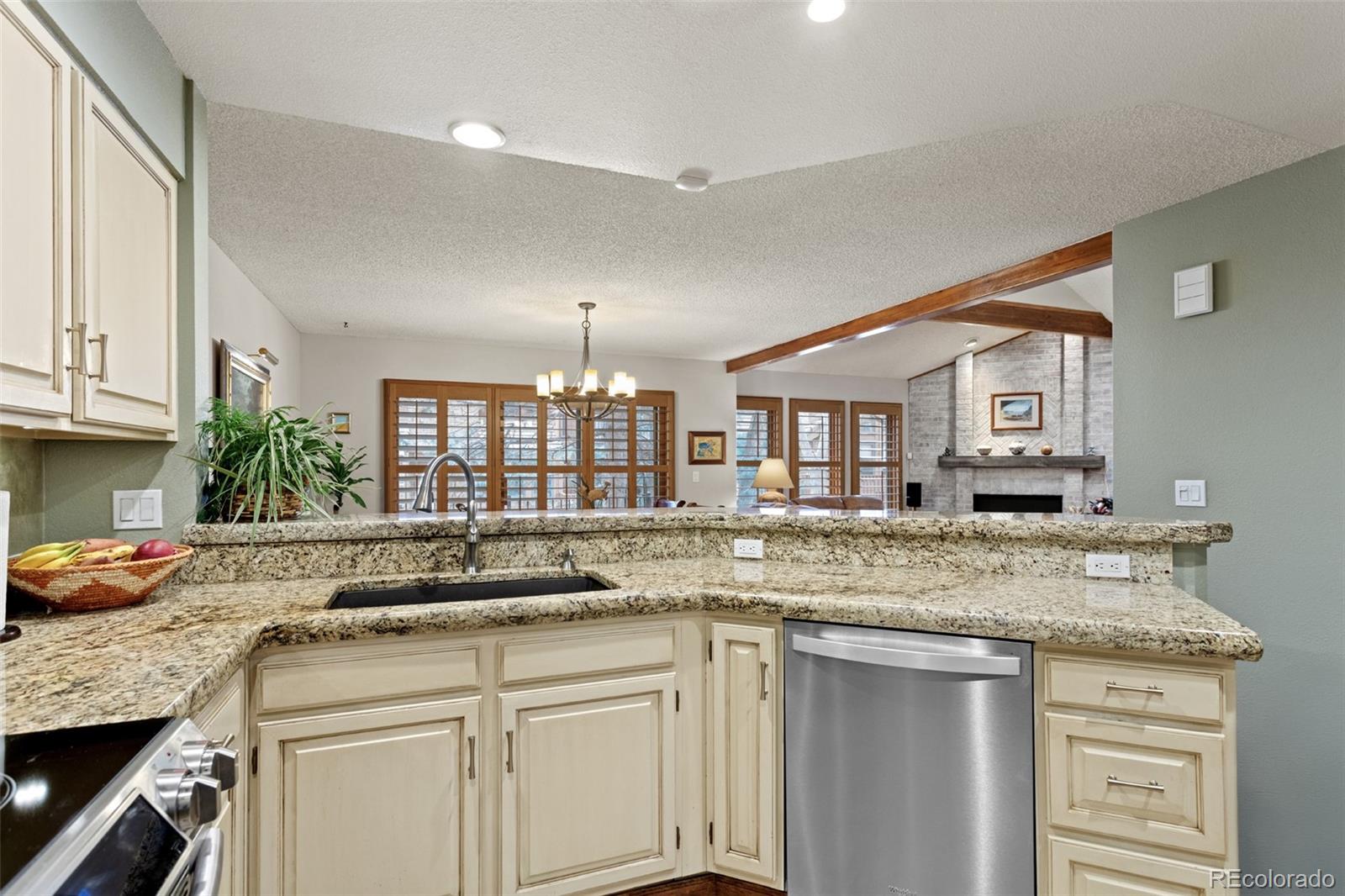 MLS Image #14 for 16052  deer ridge drive,morrison, Colorado