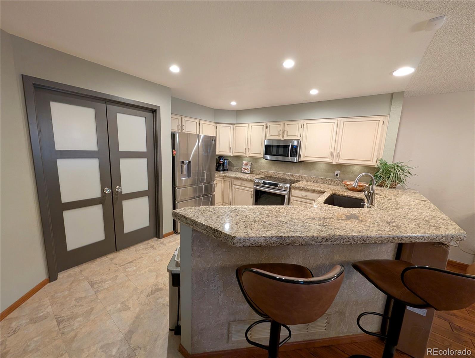 MLS Image #15 for 16052  deer ridge drive,morrison, Colorado