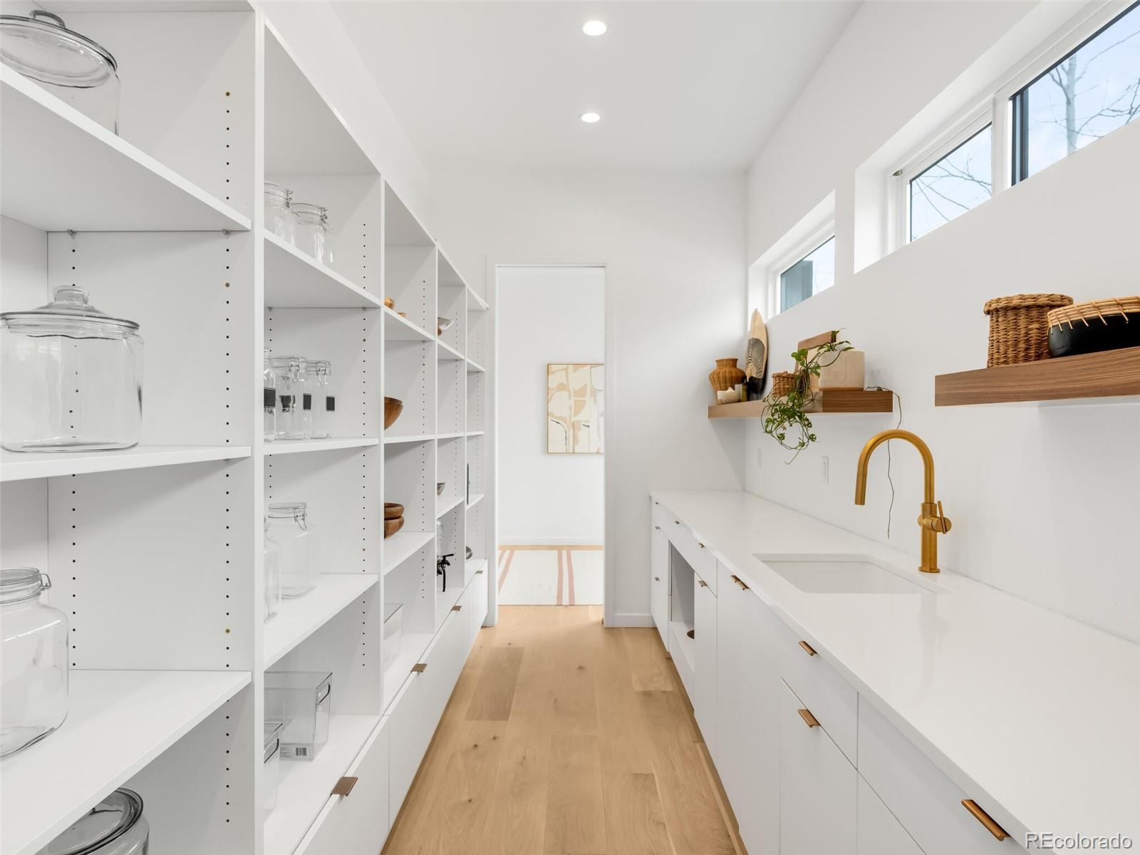 MLS Image #15 for 1 s forest street,denver, Colorado