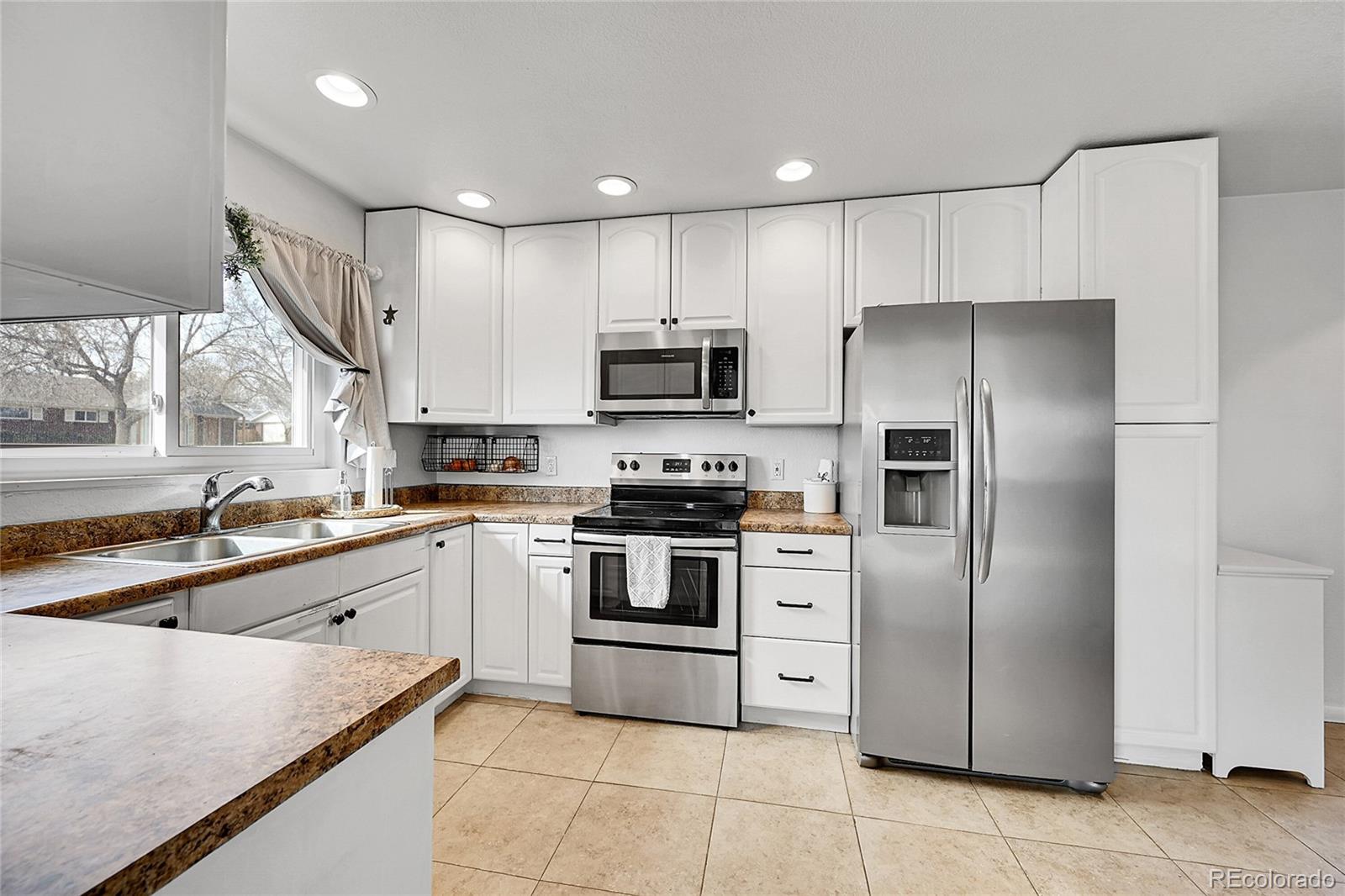 MLS Image #4 for 10672  larson drive,northglenn, Colorado