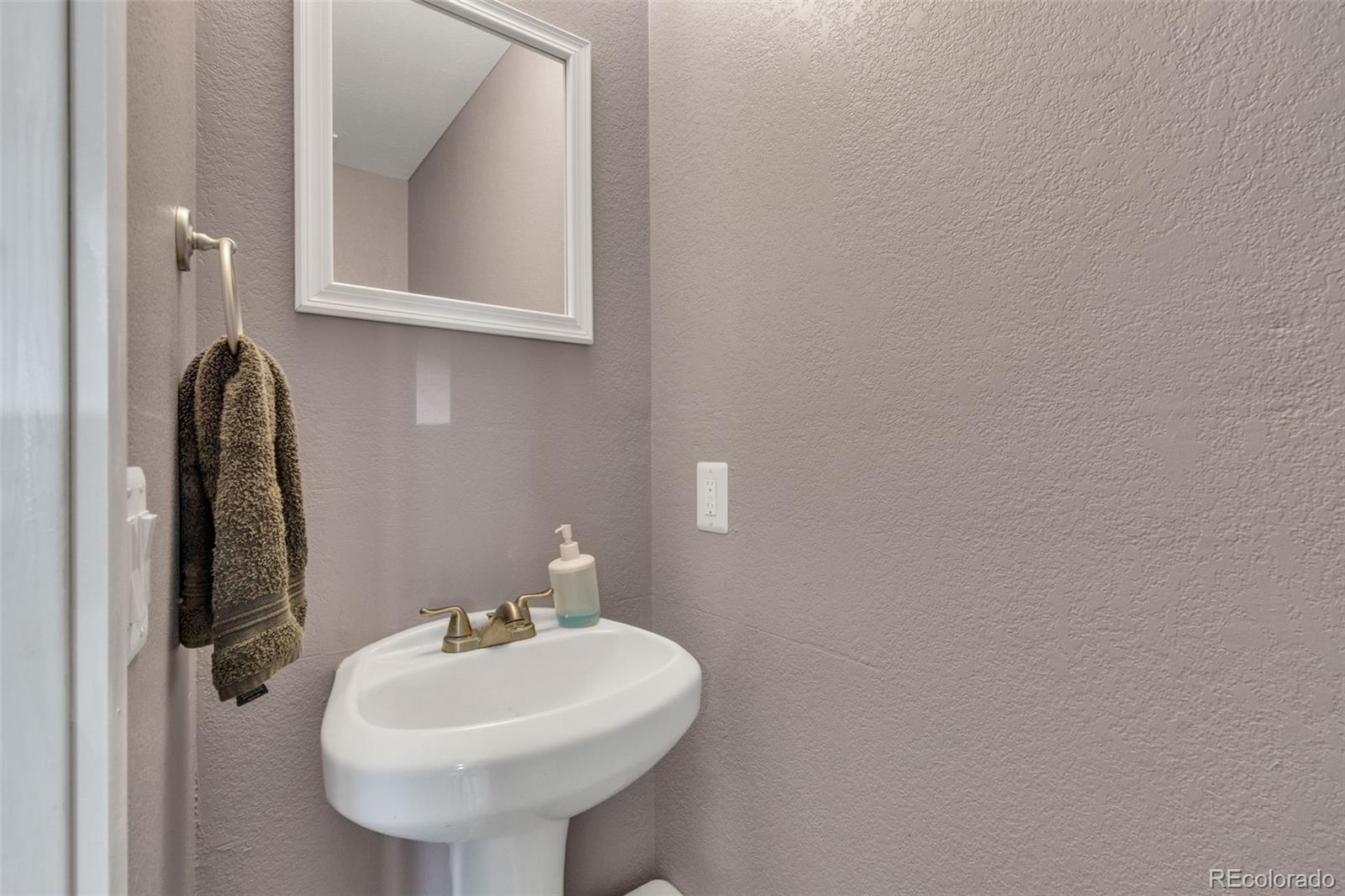 MLS Image #9 for 9240 w ontario drive,littleton, Colorado