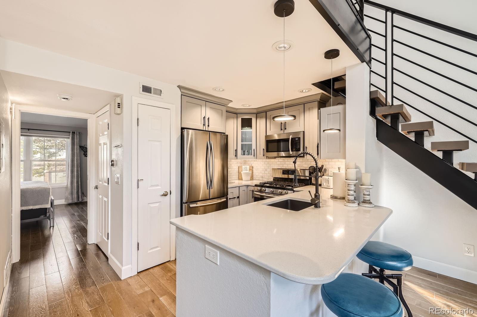 MLS Image #6 for 3026 w prentice avenue,littleton, Colorado