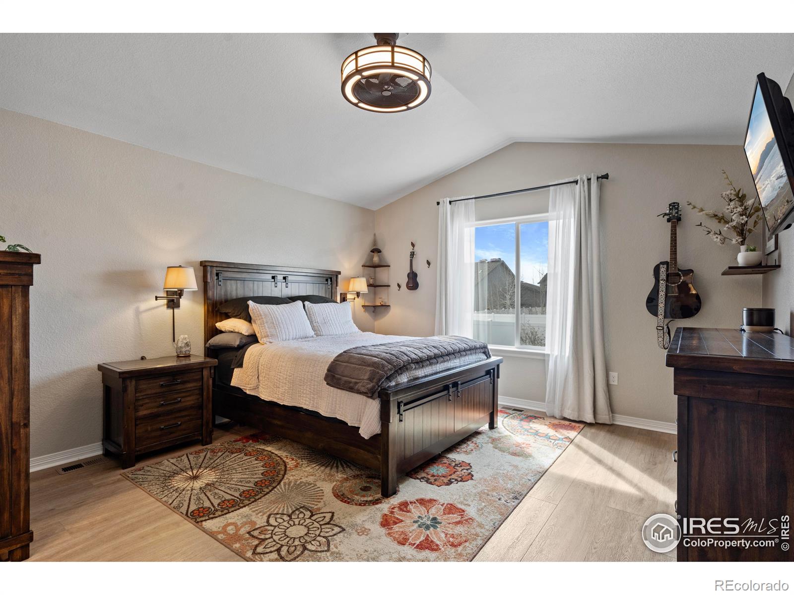 MLS Image #15 for 1525  waterman street,berthoud, Colorado