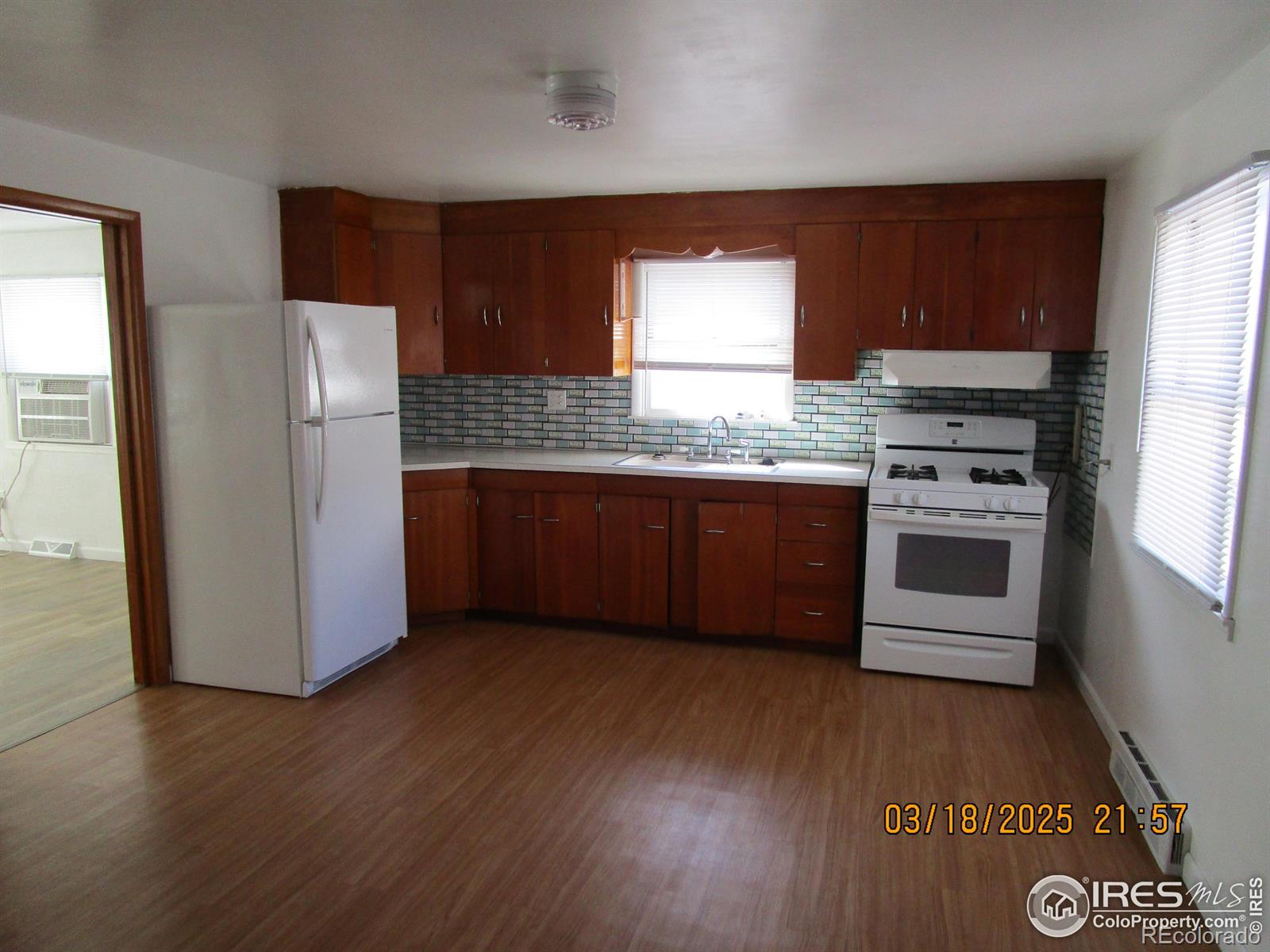 MLS Image #4 for 319  18th street,burlington, Colorado
