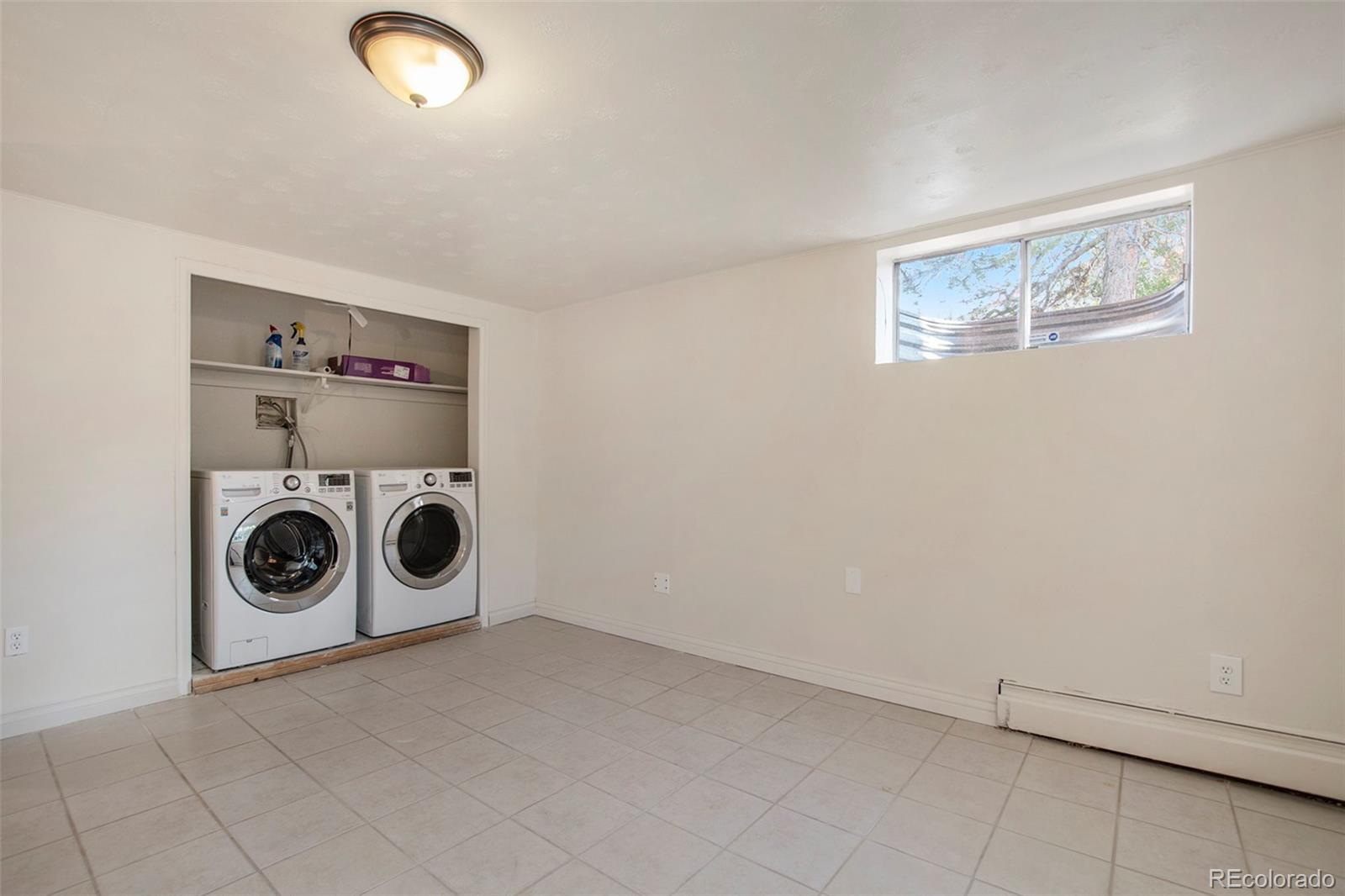 MLS Image #19 for 2724 s ames way,denver, Colorado