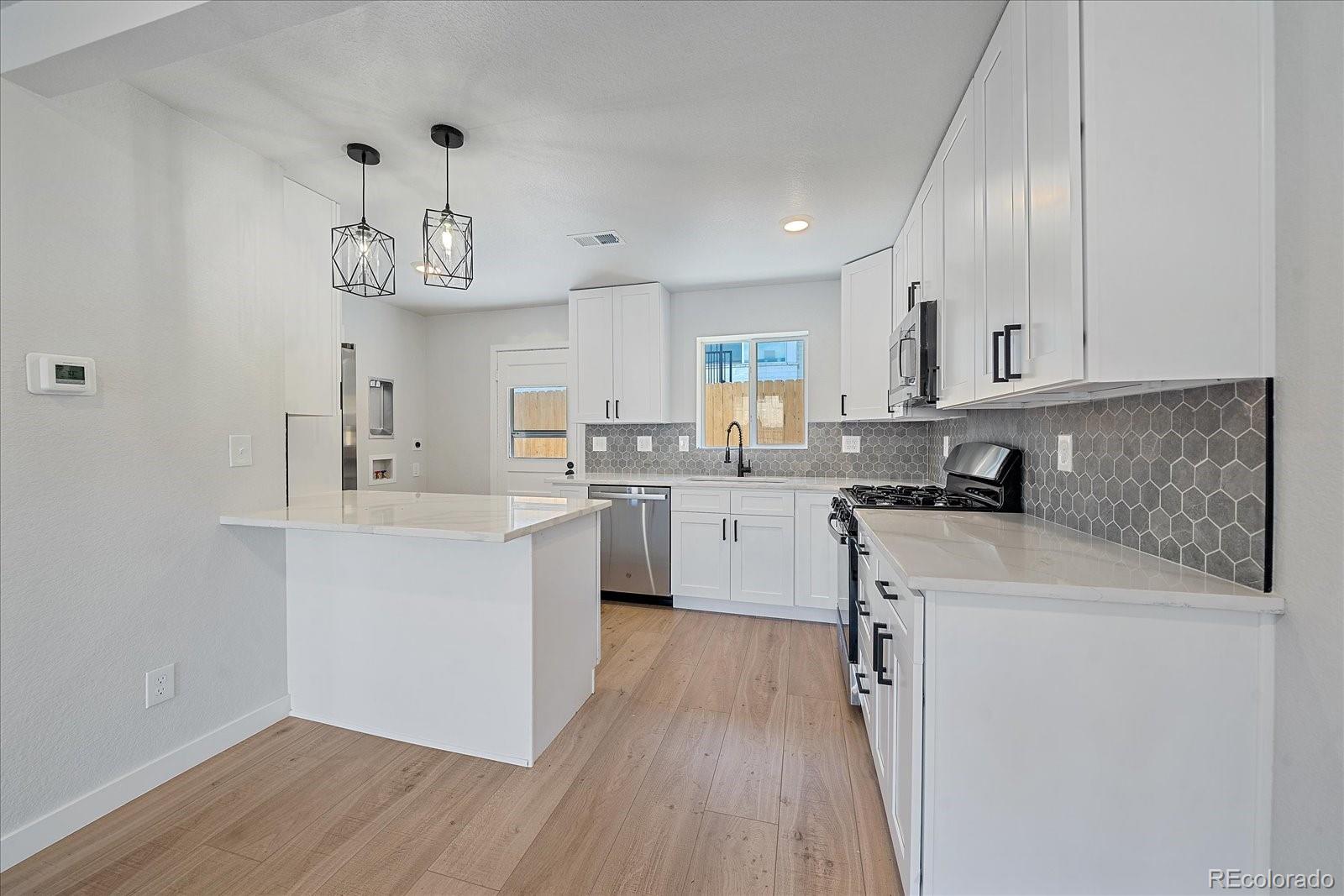 MLS Image #5 for 3738 n eliot street 4,denver, Colorado