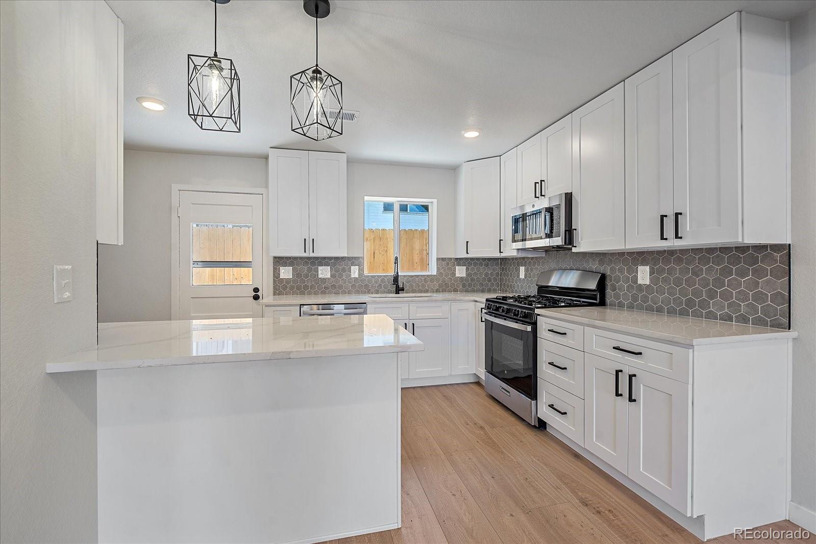 MLS Image #6 for 3738 n eliot street 4,denver, Colorado