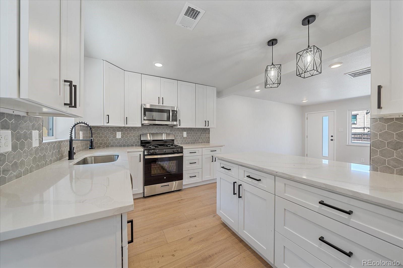 MLS Image #7 for 3738 n eliot street 4,denver, Colorado