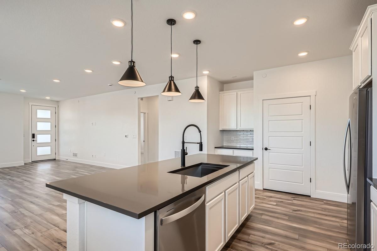 MLS Image #3 for 2507 w 69th place,denver, Colorado