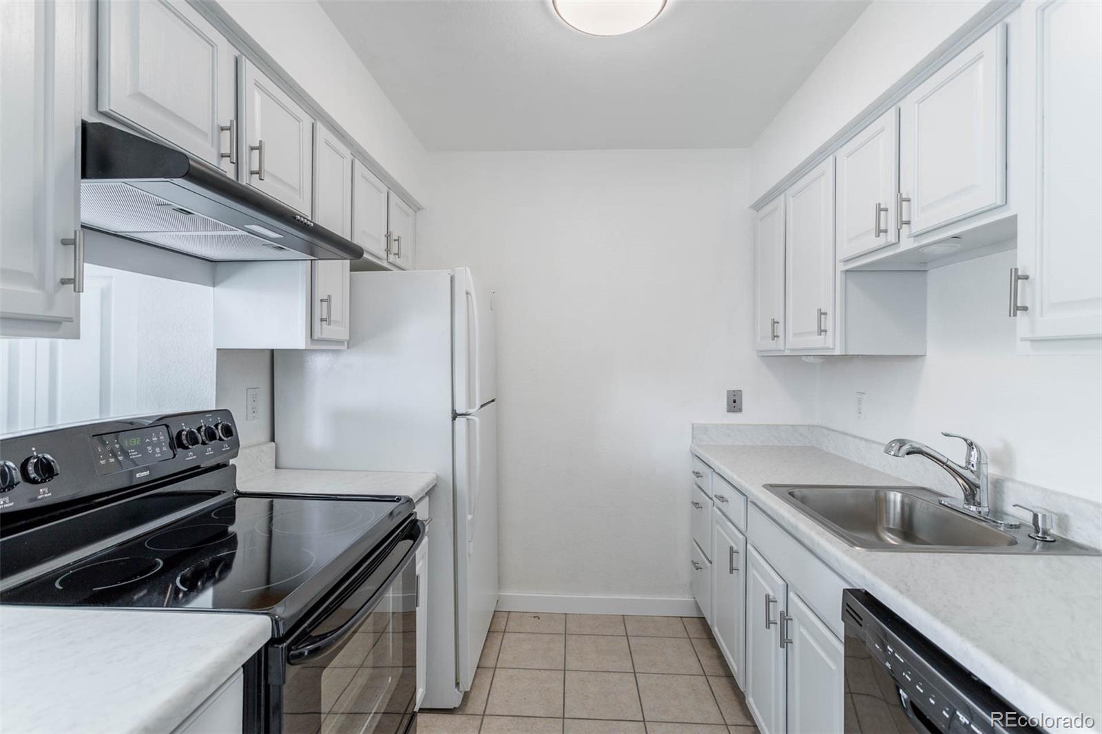 MLS Image #8 for 5995 w hampden avenue,denver, Colorado