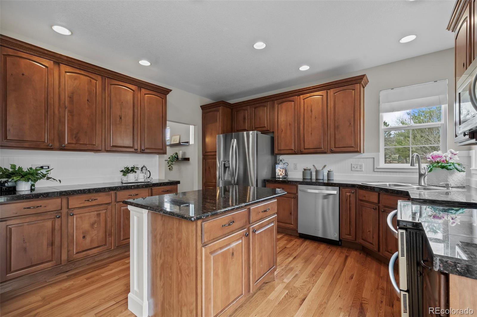 MLS Image #13 for 4463  eagle river run,broomfield, Colorado