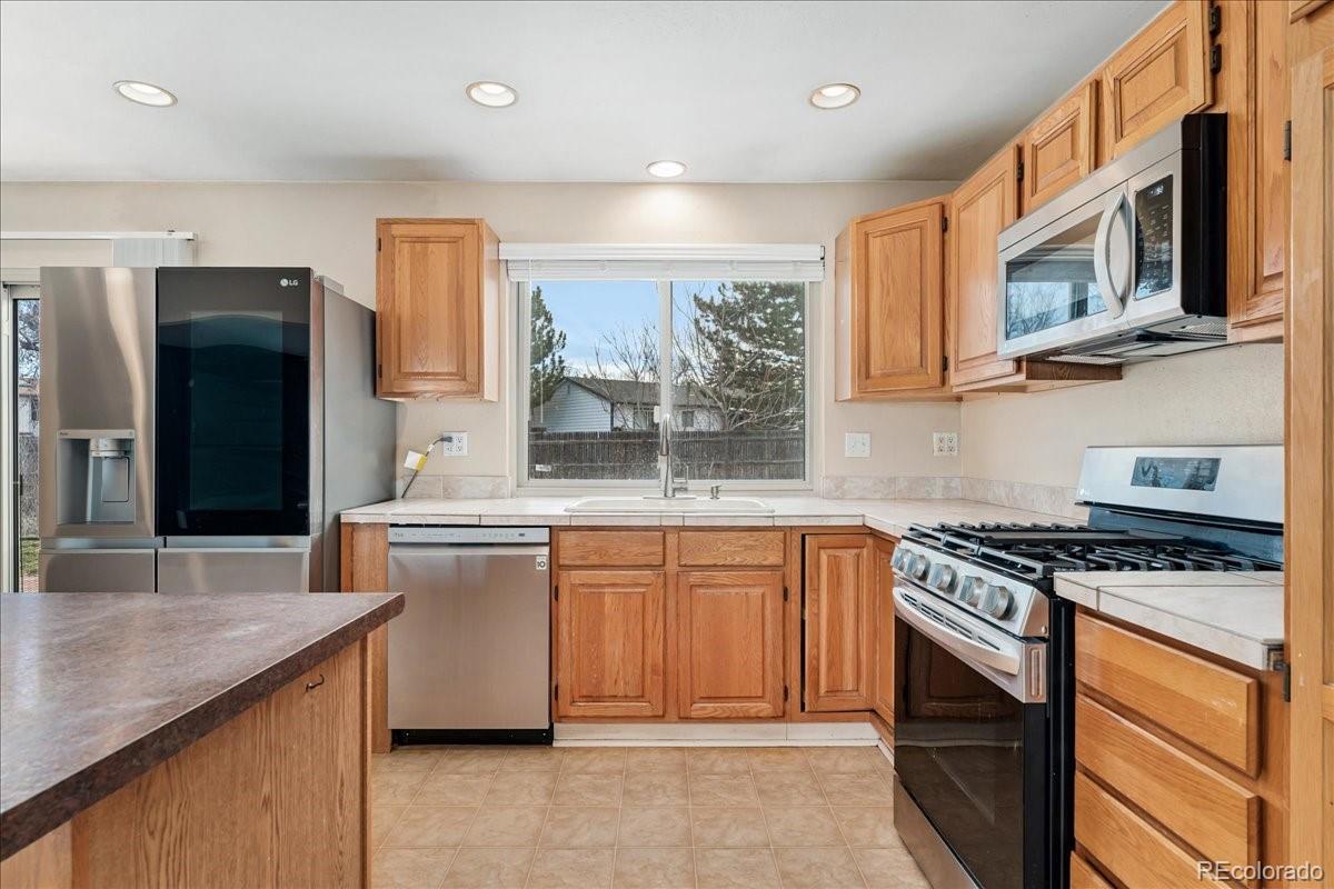MLS Image #5 for 2916 s jasper street,aurora, Colorado