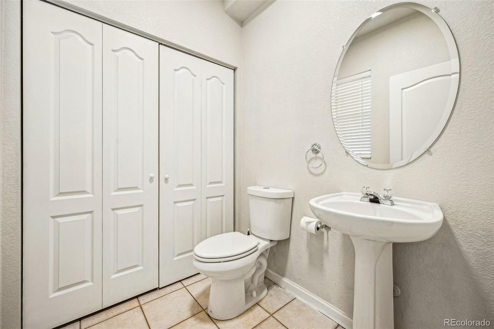 MLS Image #11 for 19658 e vassar drive,aurora, Colorado