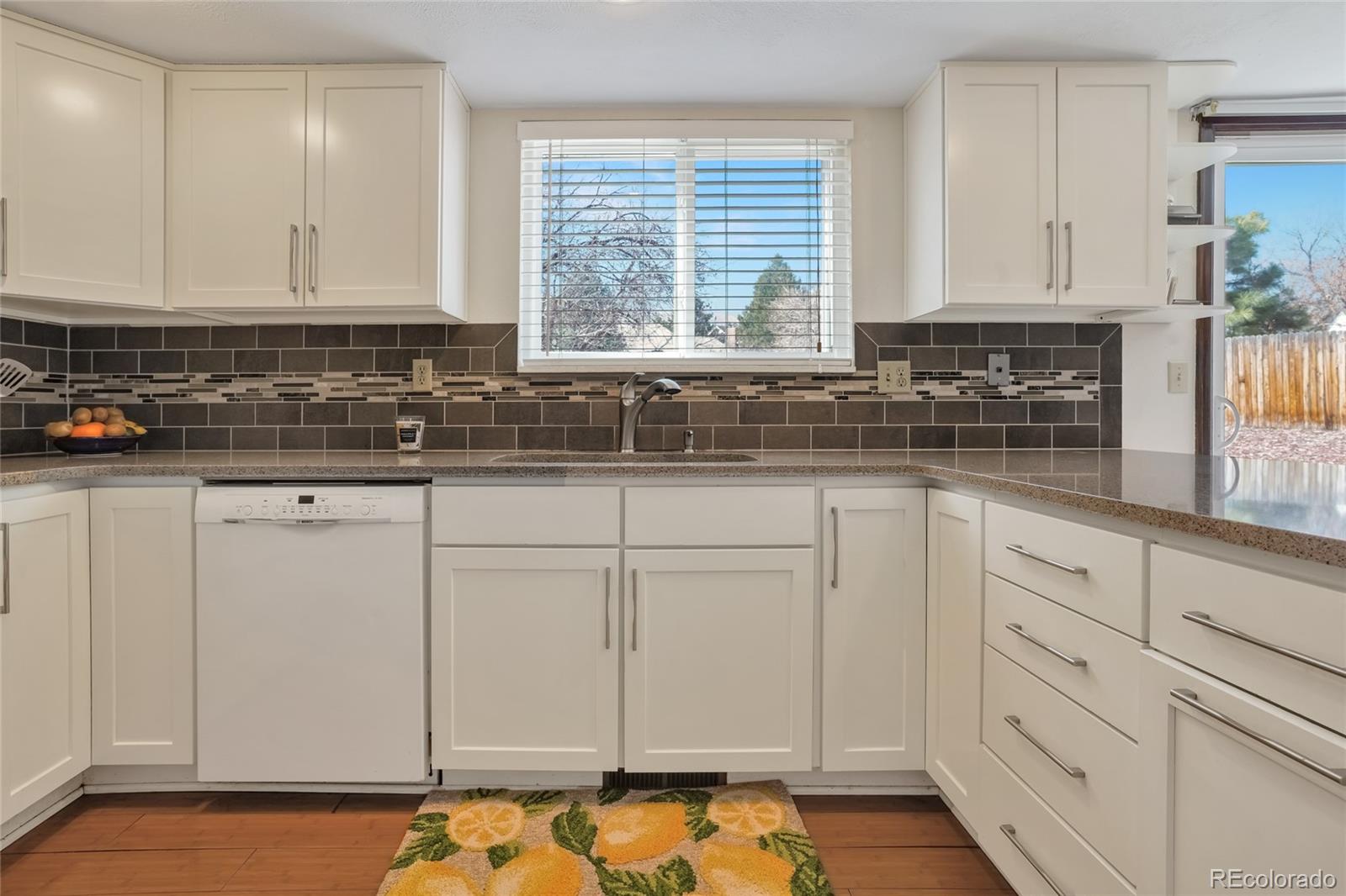 MLS Image #10 for 8179 s corona way,centennial, Colorado
