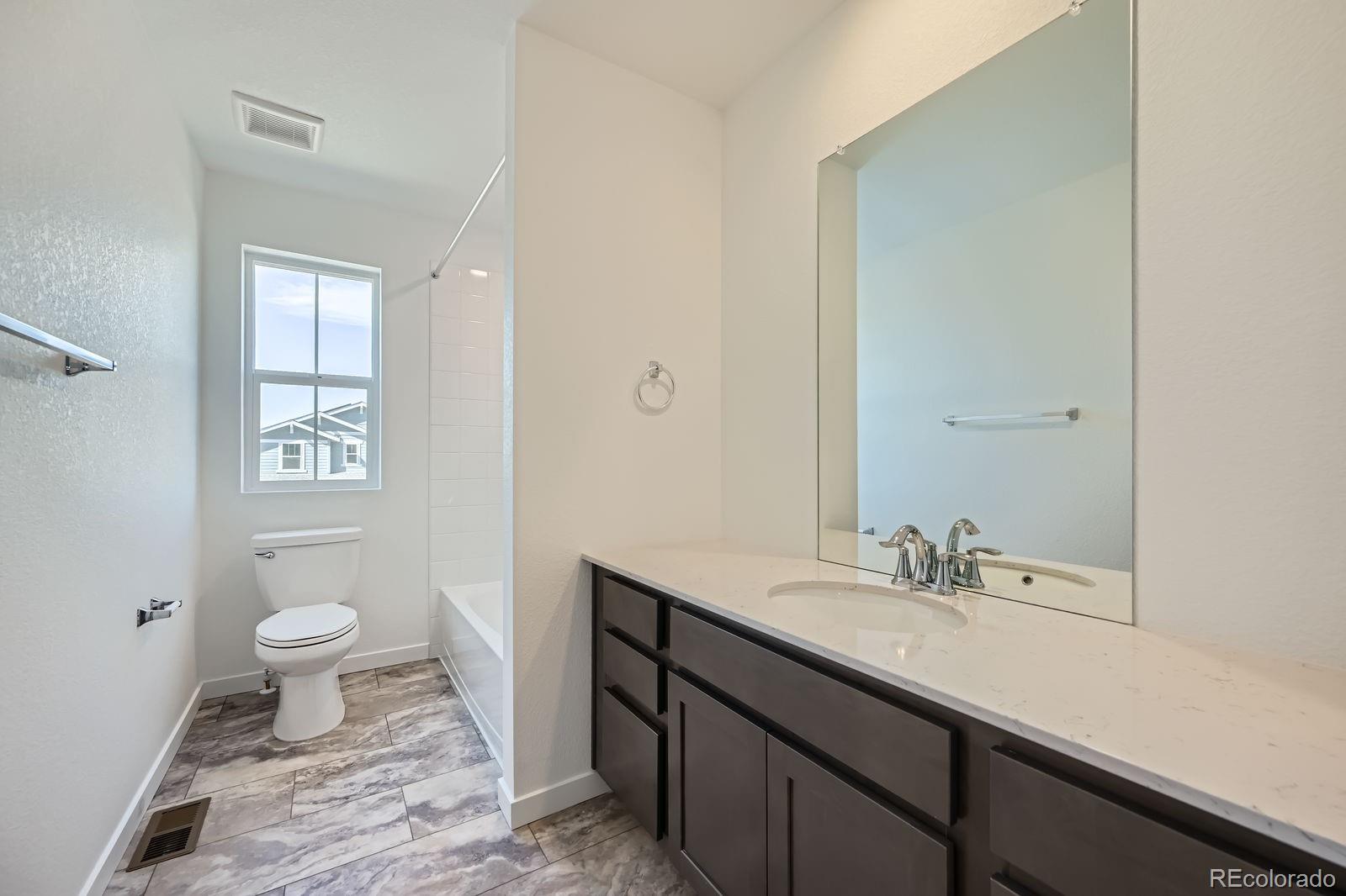 MLS Image #9 for 174  baler court,brighton, Colorado