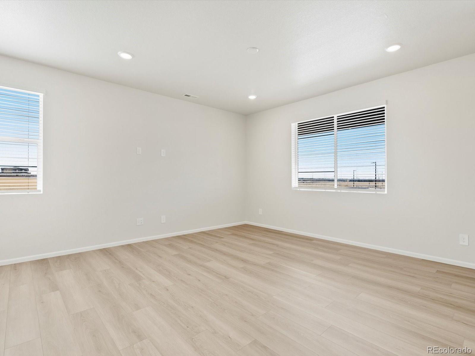 MLS Image #11 for 6504 n malaya street,aurora, Colorado