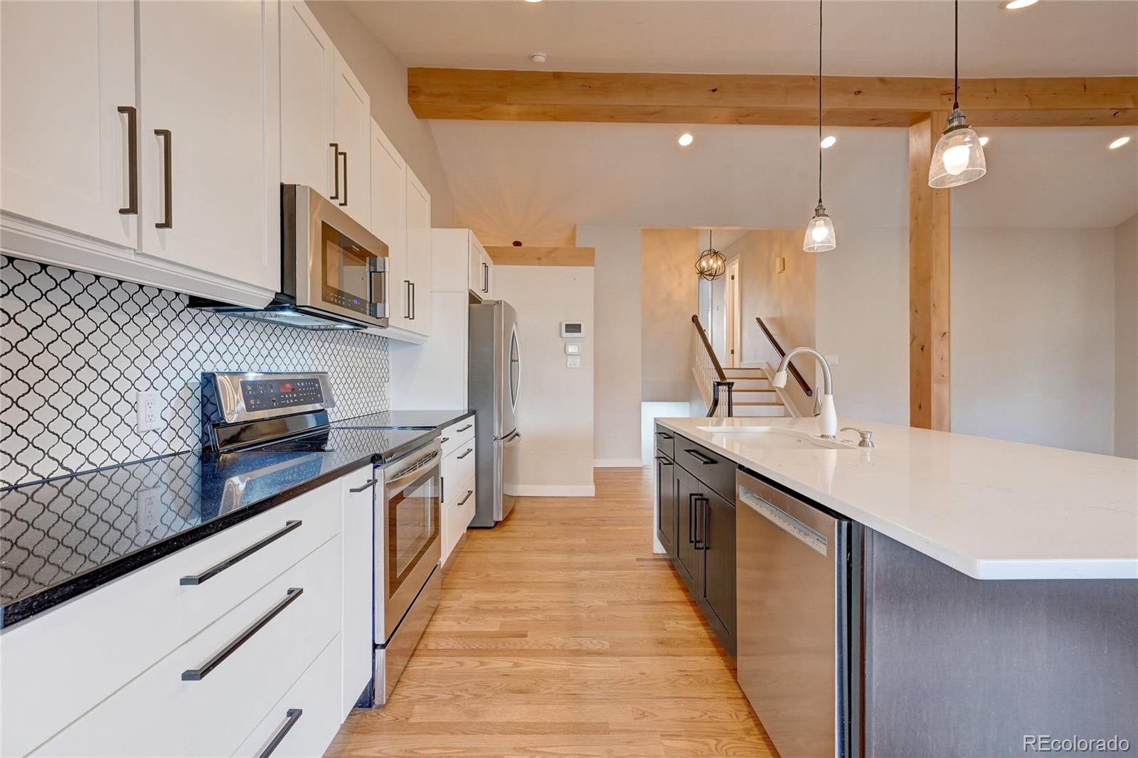 MLS Image #6 for 7041 e girard avenue,denver, Colorado