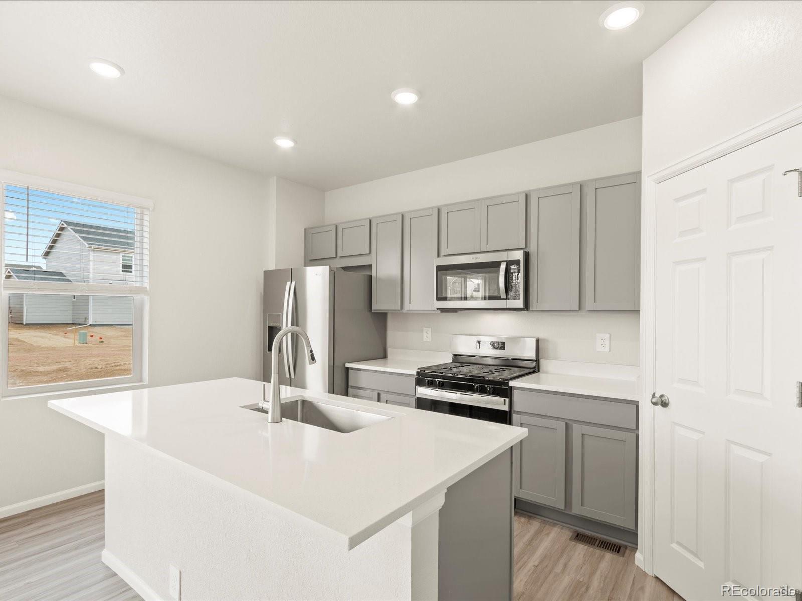 MLS Image #18 for 1133  thunder pass road,severance, Colorado