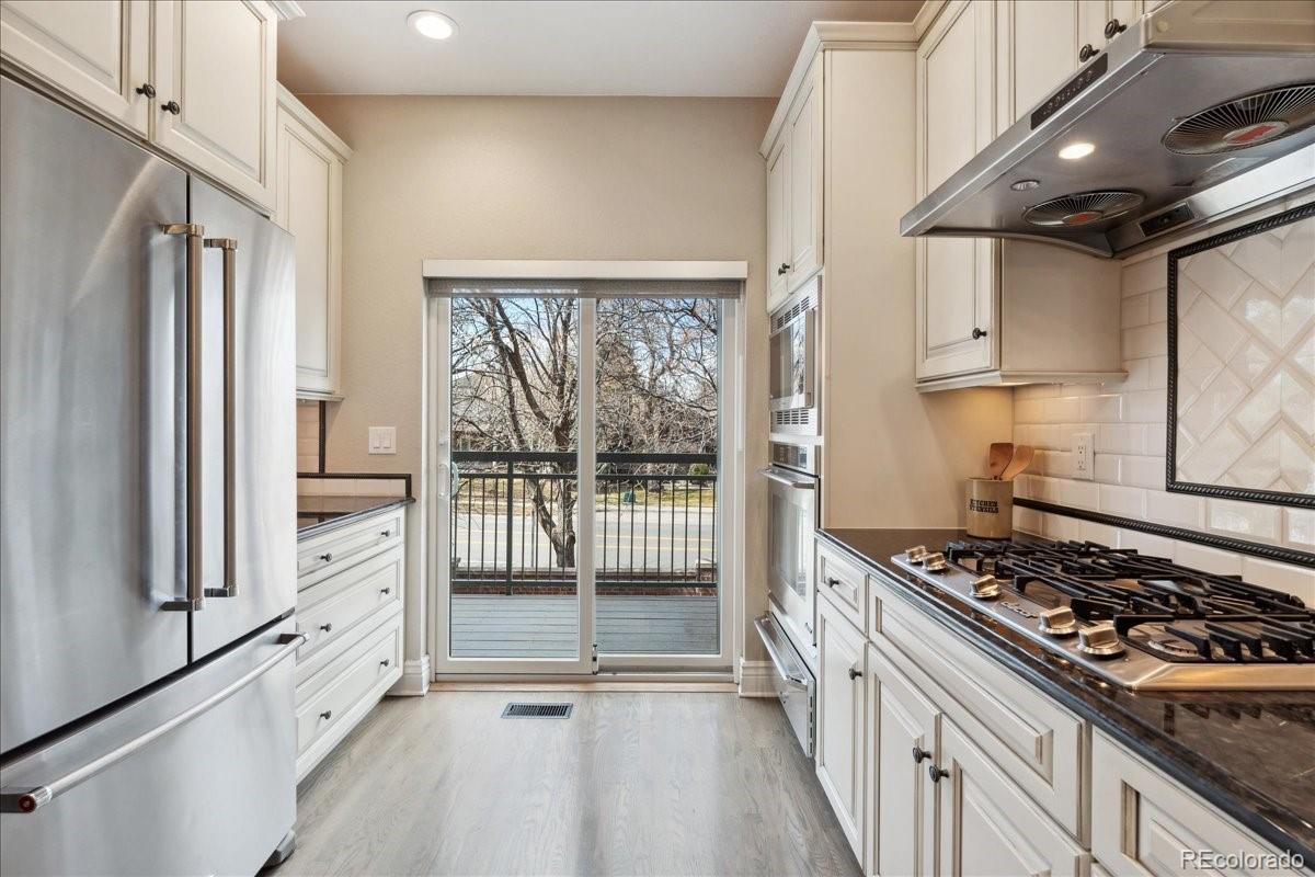 MLS Image #10 for 2660 s university boulevard,denver, Colorado