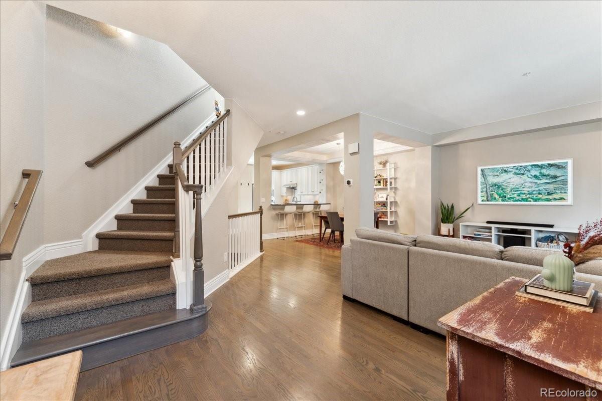MLS Image #2 for 2660 s university boulevard,denver, Colorado