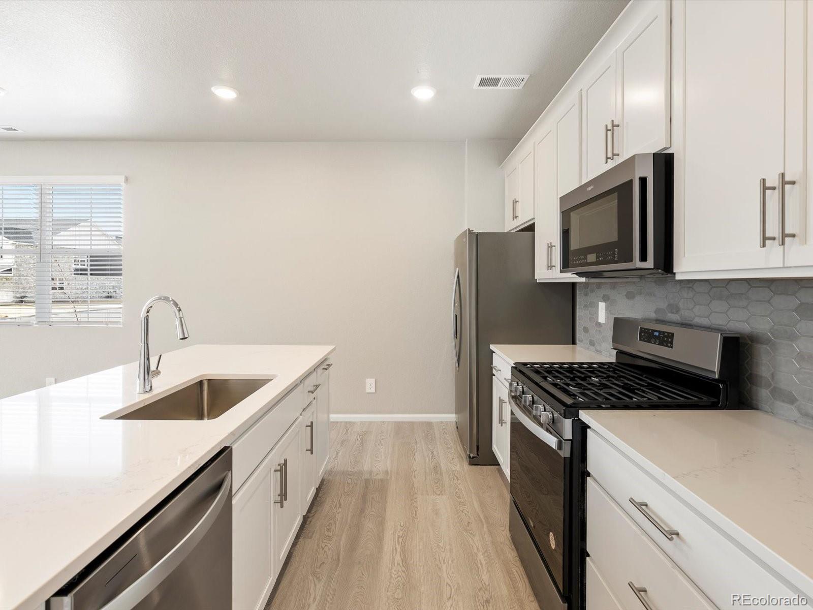 MLS Image #10 for 6542 n malaya street,aurora, Colorado