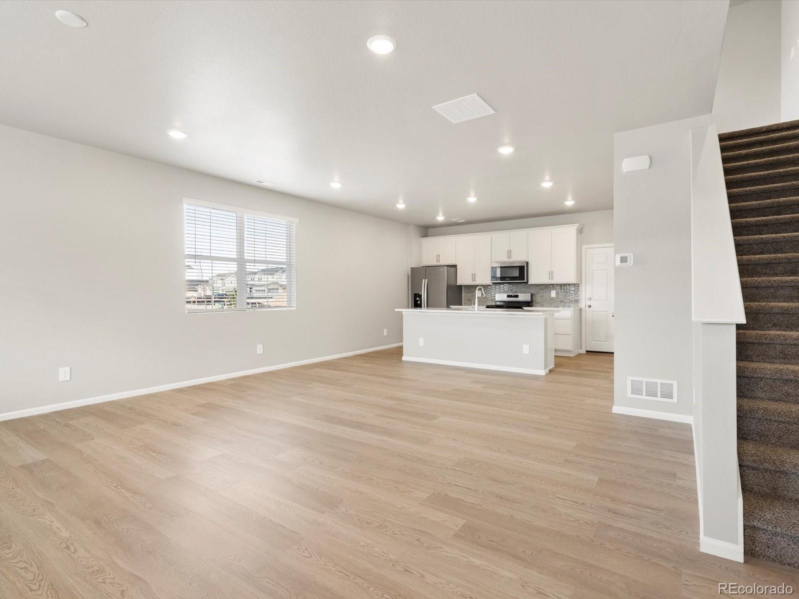 MLS Image #3 for 6542 n malaya street,aurora, Colorado