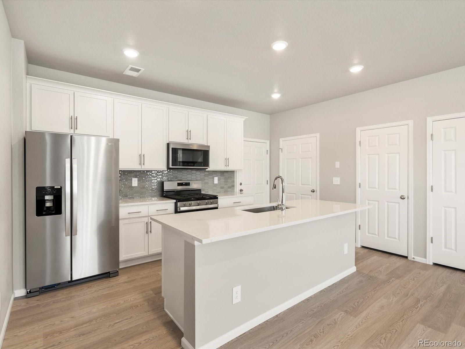 MLS Image #7 for 6542 n malaya street,aurora, Colorado