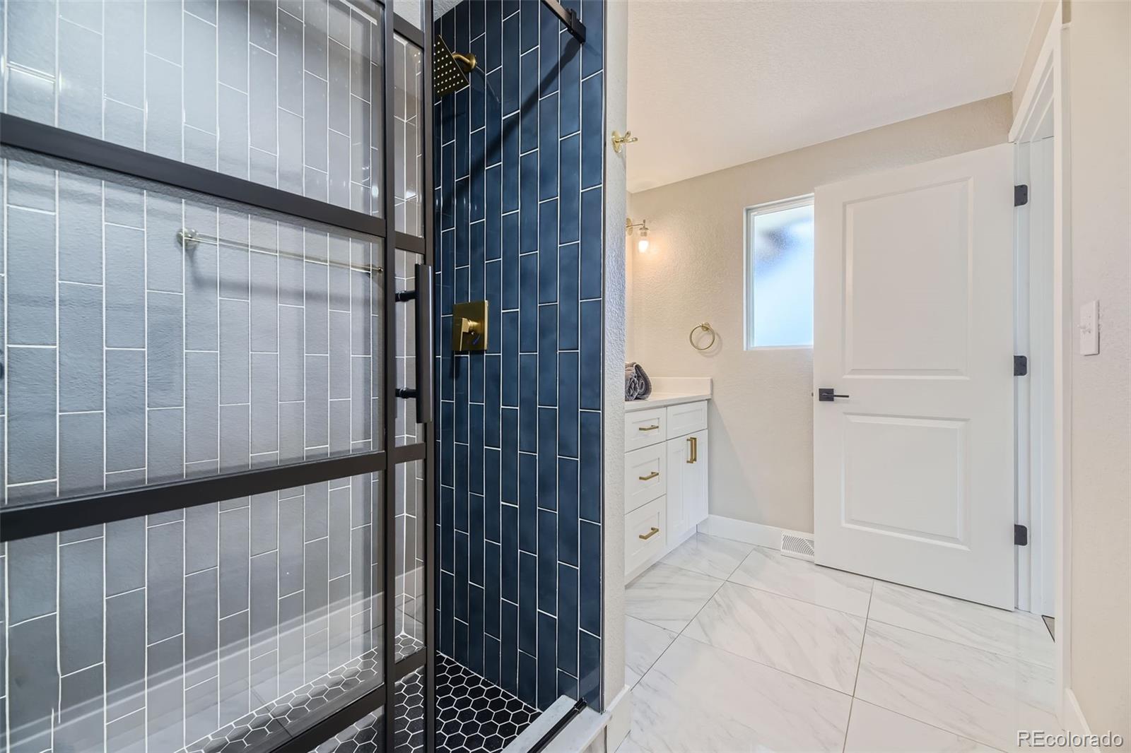 MLS Image #13 for 8340 w 70th avenue,arvada, Colorado