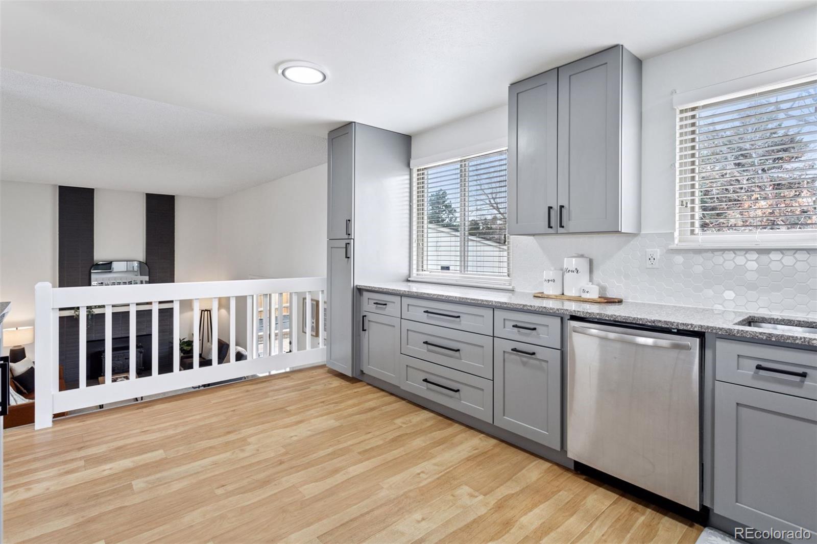 MLS Image #4 for 16169 e flora place,aurora, Colorado