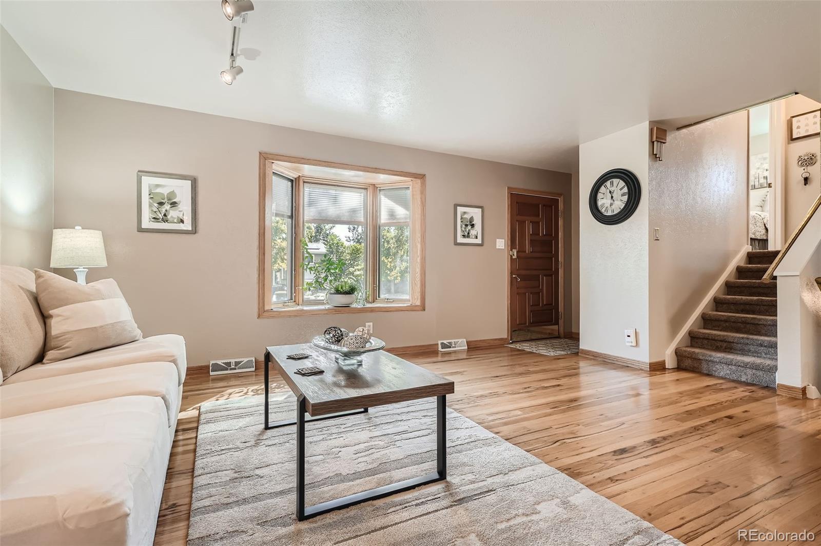 MLS Image #4 for 975 s queen way,lakewood, Colorado