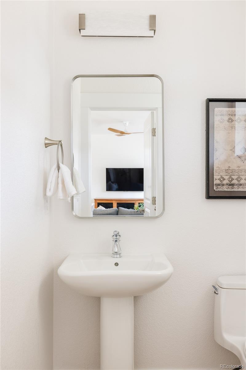 MLS Image #16 for 5085 n xenia street,denver, Colorado