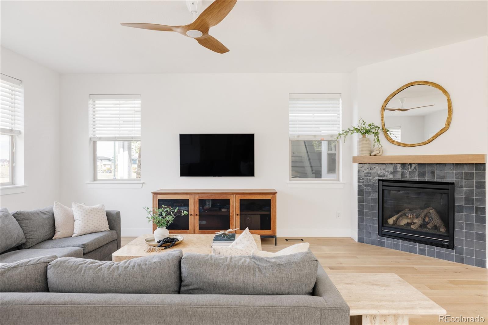 MLS Image #4 for 5085 n xenia street,denver, Colorado