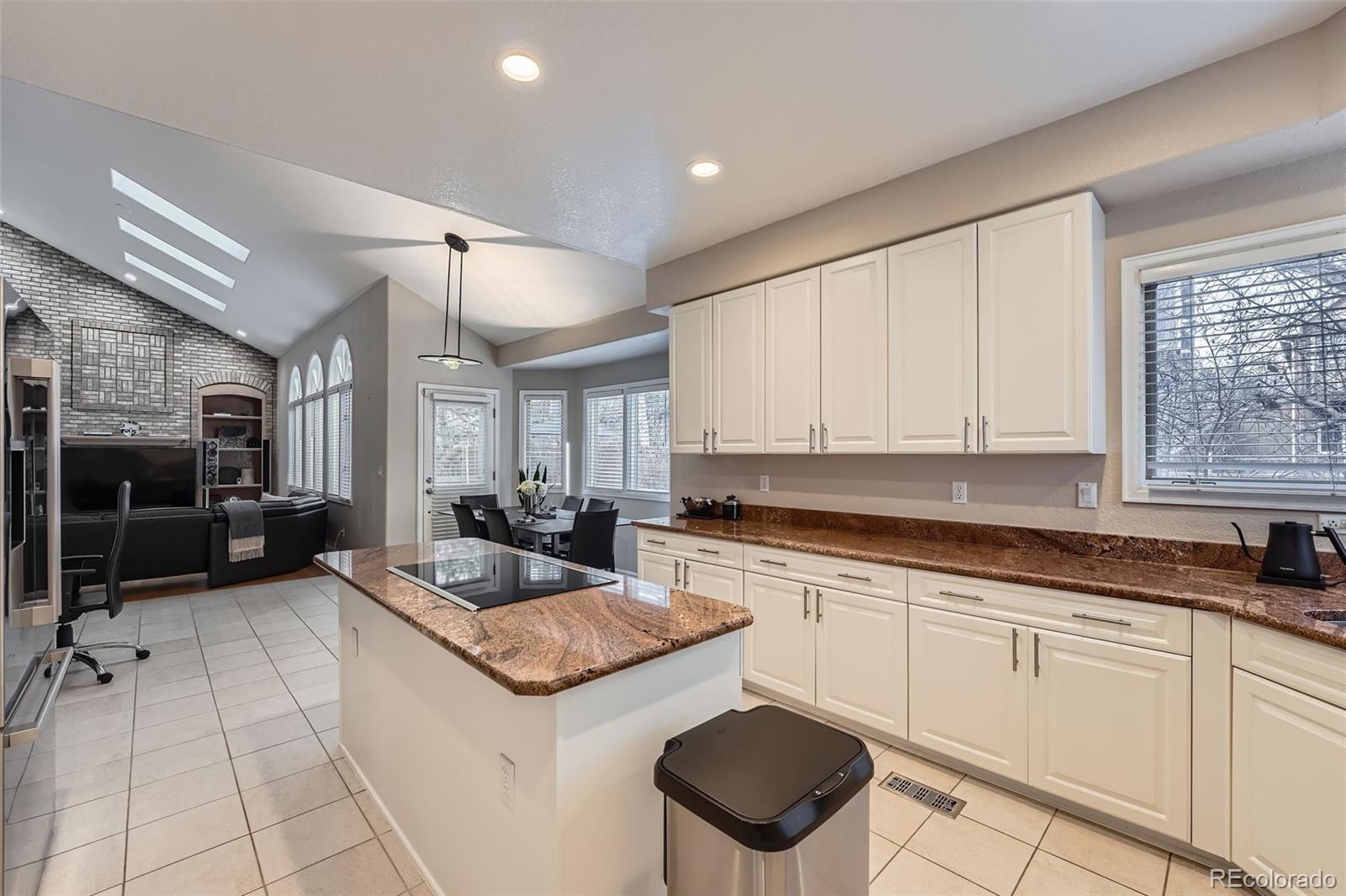 MLS Image #5 for 5470 s jasper way,centennial, Colorado